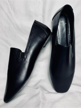 H HALSTON Milos Flats